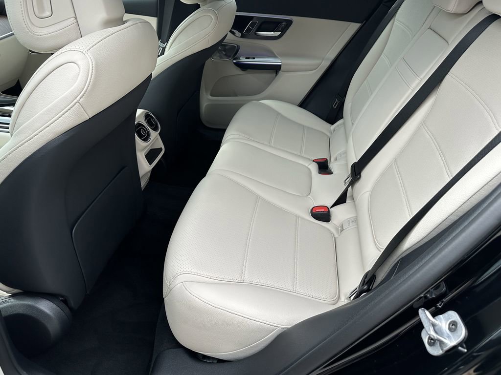 2025 Mercedes Benz GLC 350e 4MATIC photo 24