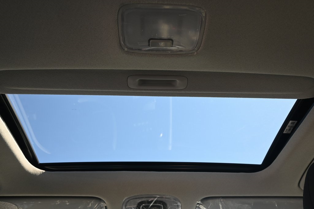 2025 Hyundai Elantra SEL Convenience photo 16