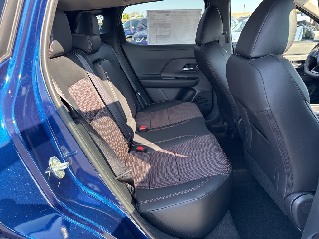 2026 Nissan Kicks SR photo 10