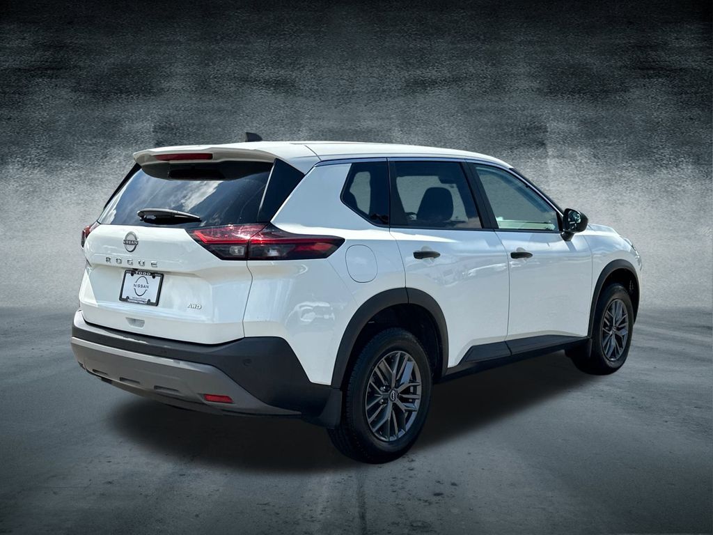 2023 Nissan Rogue S photo 4