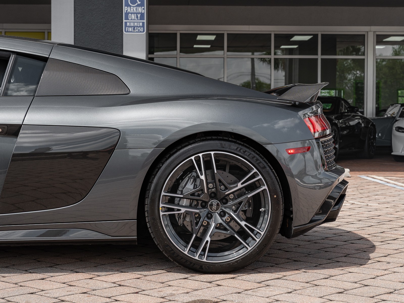 2023 Audi R8 V10 Performance photo 14