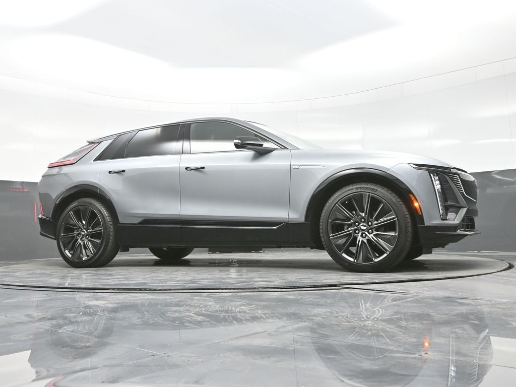 2024 Cadillac Lyriq Sport photo 21