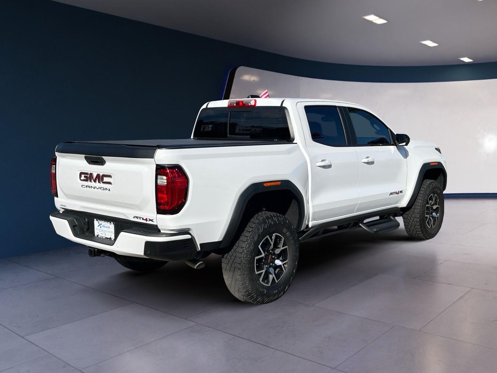2023 Gmc Canyon AT4X photo 3