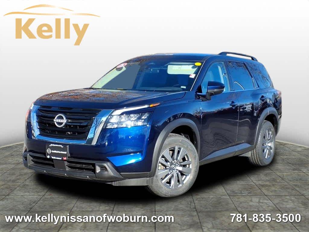 2025 Nissan Pathfinder SV's photo