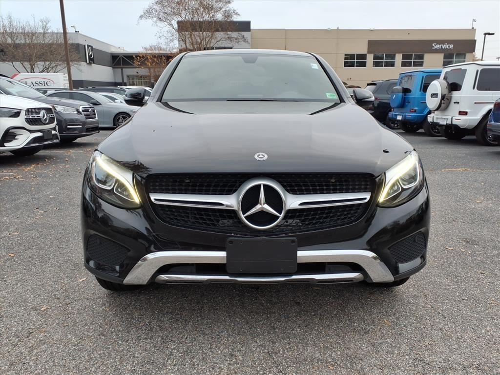 2019 Mercedes Benz GLC 300 4MATIC Coupe photo 2