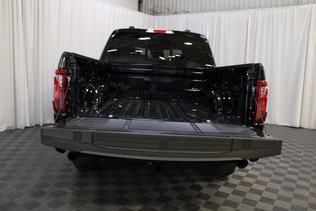 2025 Ford F-150 XLT photo 19