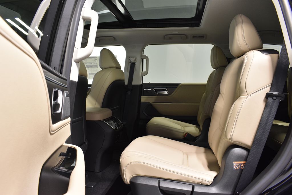 2026 Infiniti QX80 Pure photo 25