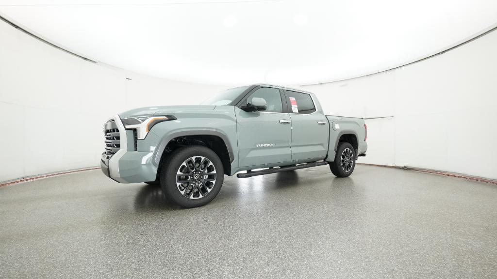 2025 Toyota Tundra Limited CrewMax photo 6