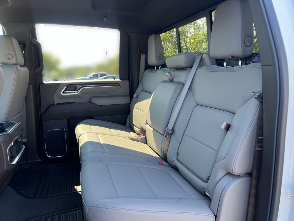 2025 Chevrolet Silverado 2500HD LTZ photo 20