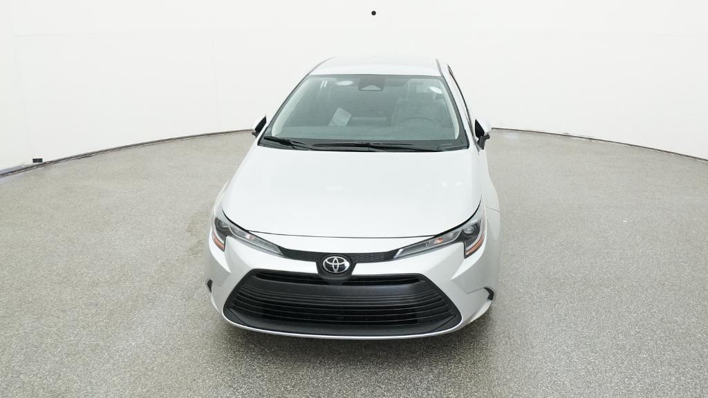 2025 Toyota Corolla LE photo 2