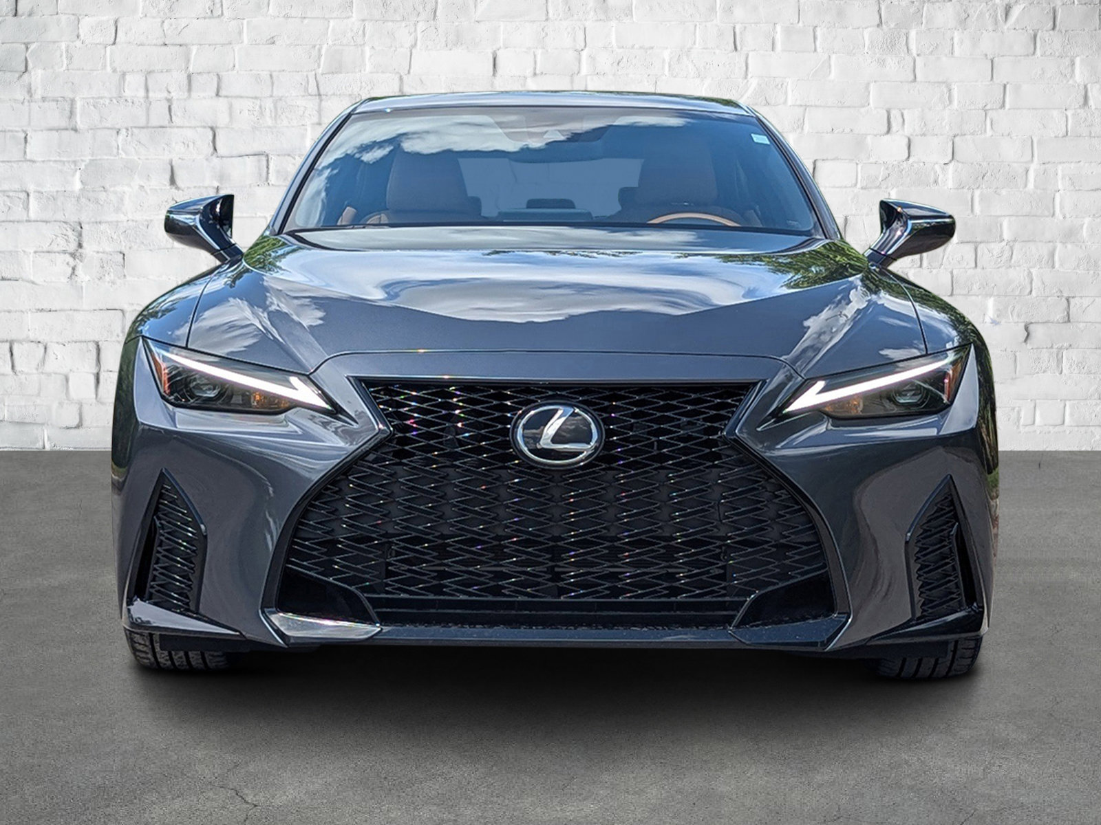 2024 Lexus IS 350 F SPORT photo 2
