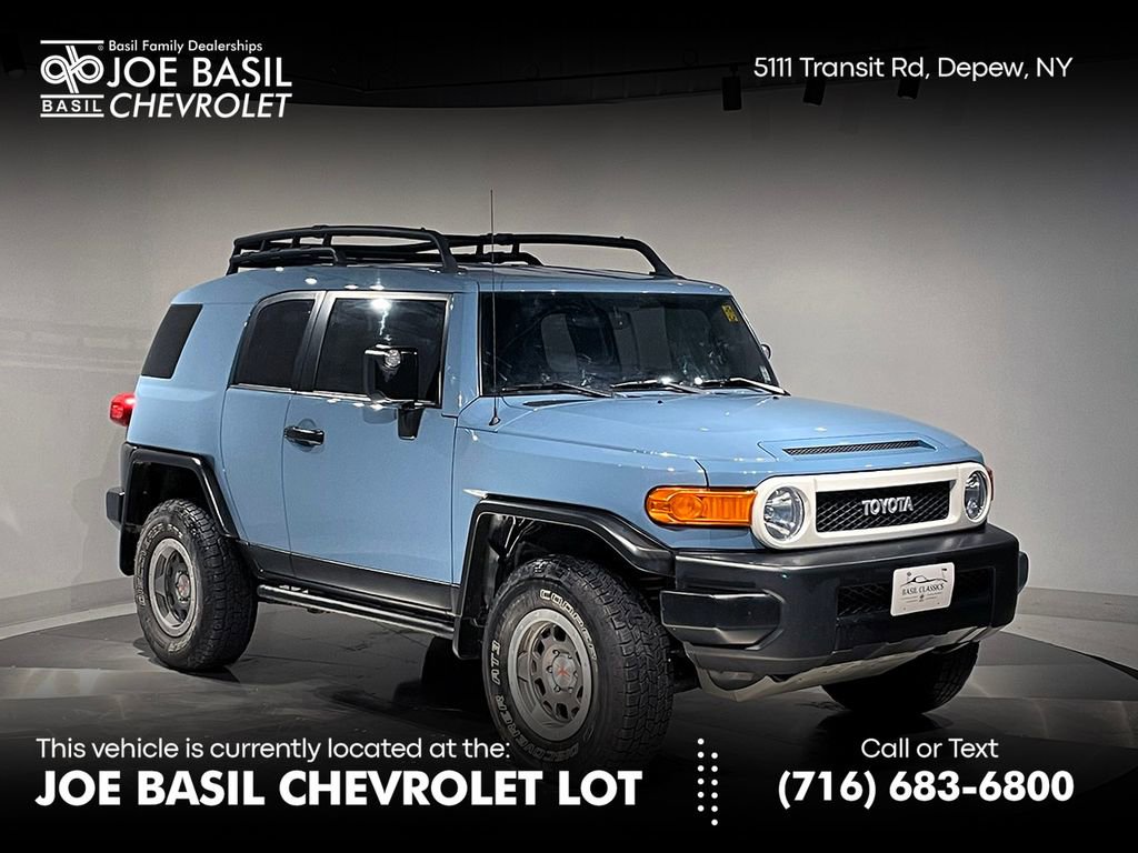 2014 Toyota FJ Cruiser Base's photo