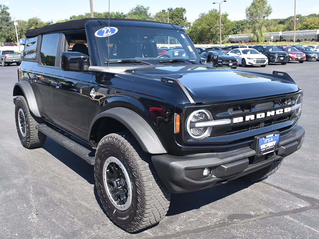 2022 Ford Bronco Outer Banks photo 11