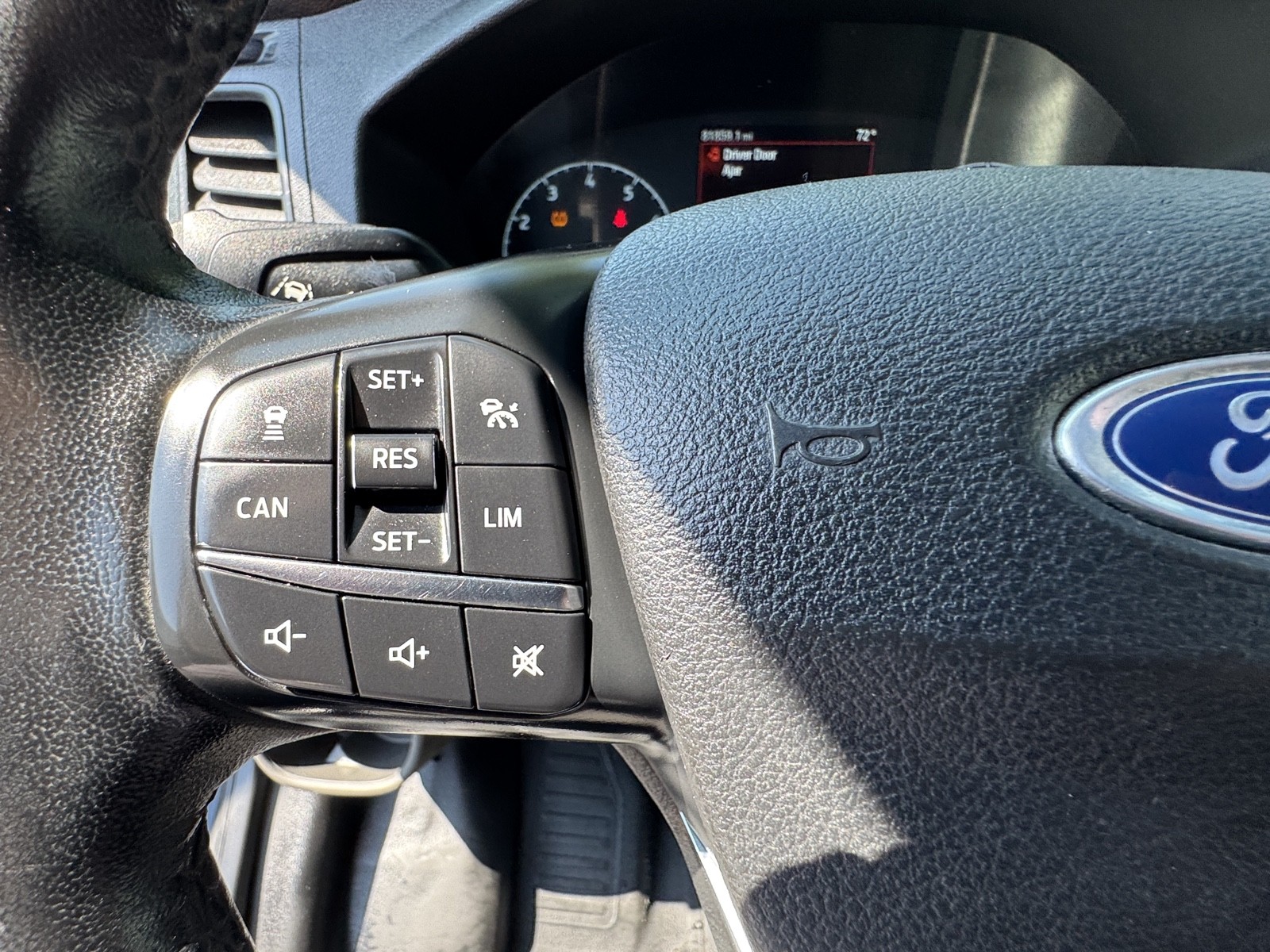 2022 Ford Transit photo 14