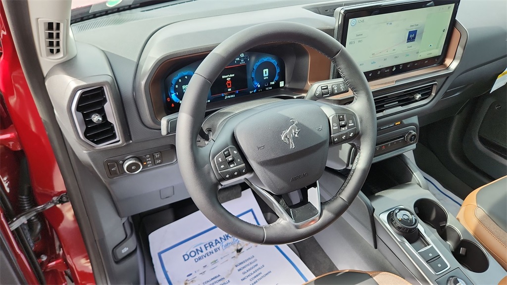 2025 Ford Bronco Sport Outer Banks photo 12