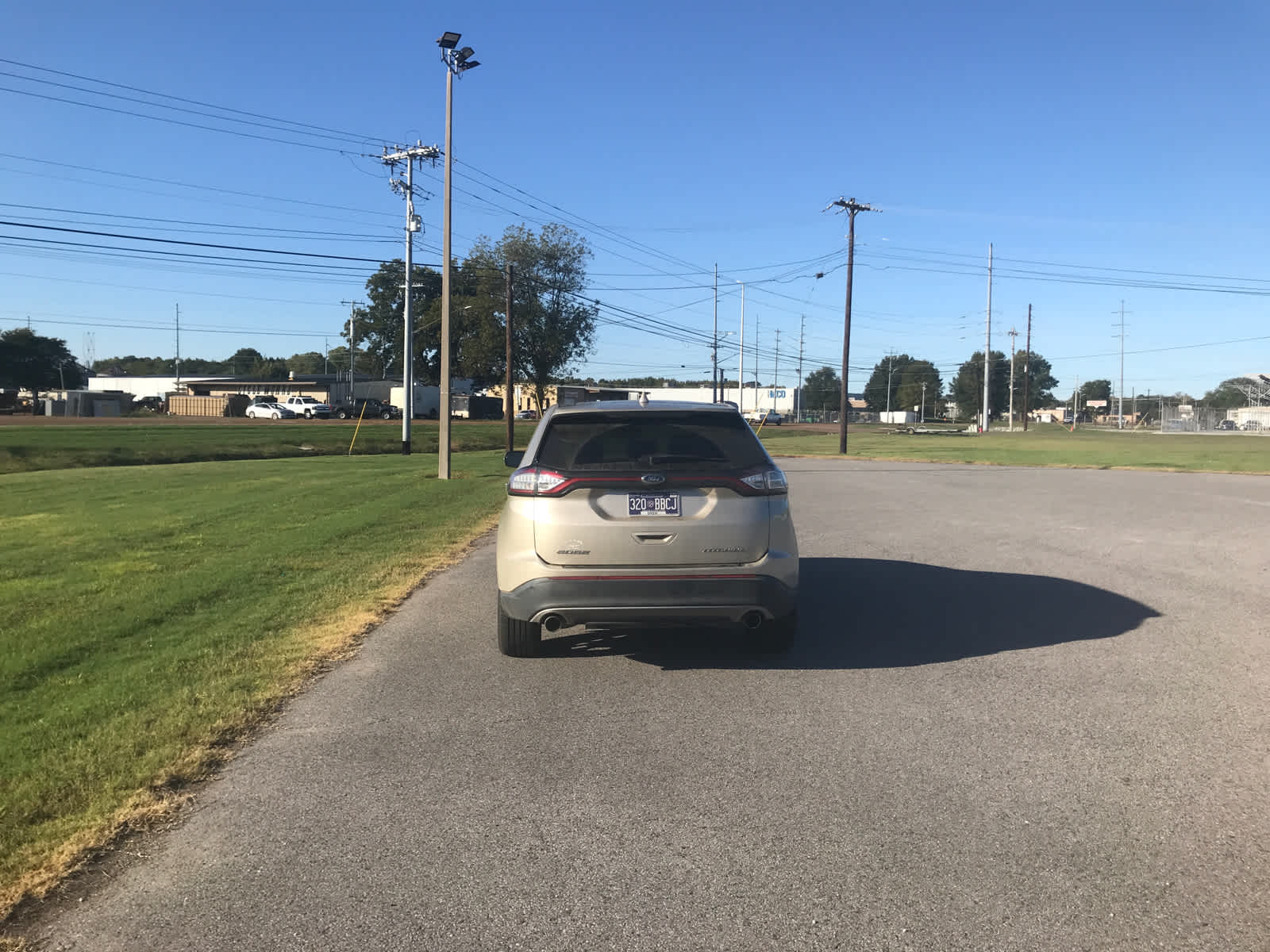 2017 Ford Edge Titanium photo 2