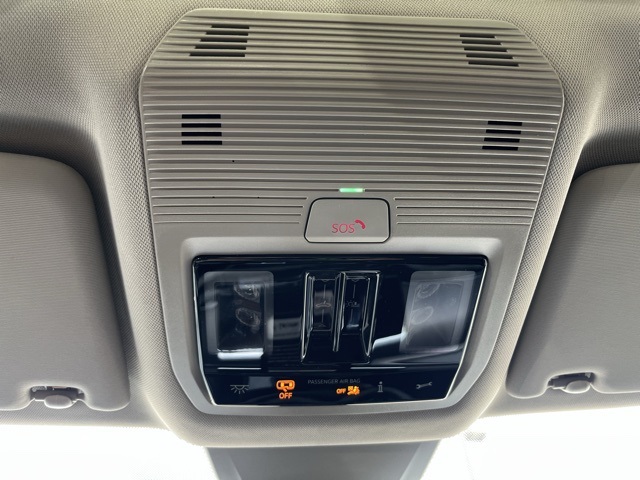 2025 Volkswagen Atlas Peak Edition SE photo 8