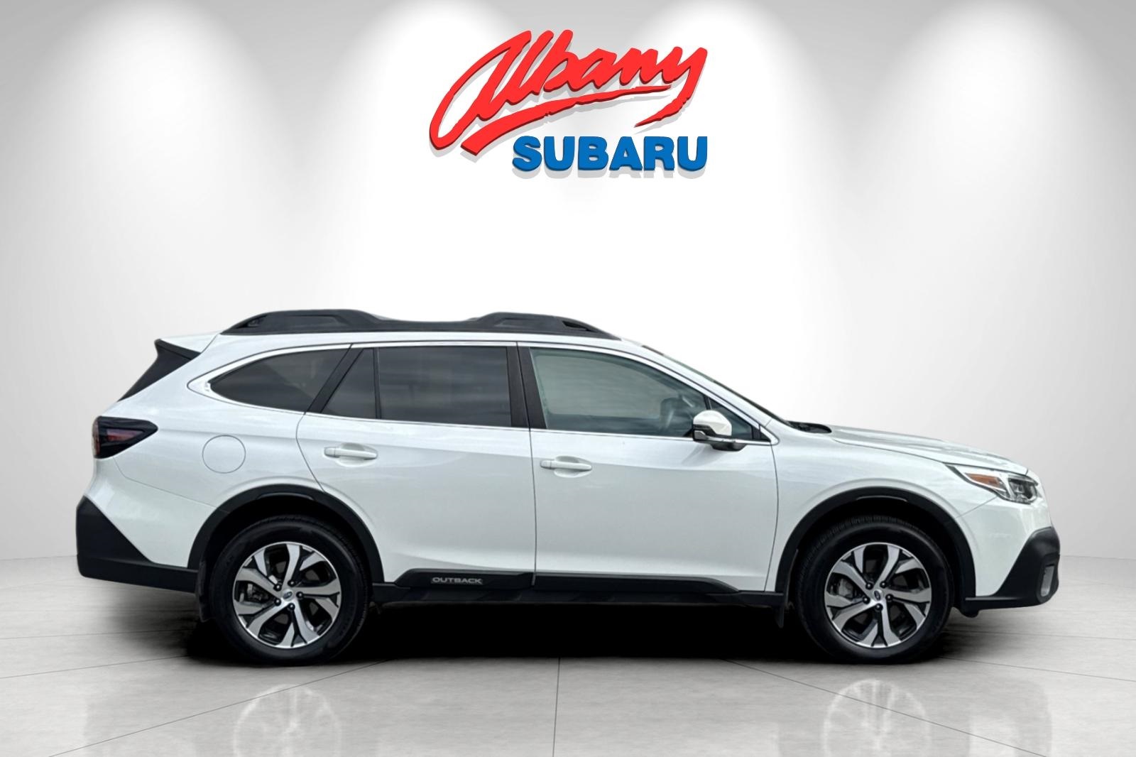 2021 Subaru Outback Limited photo 3