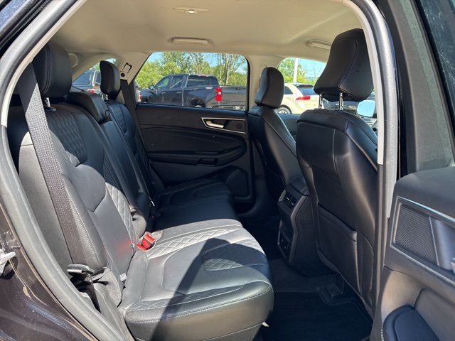 2024 Ford Edge Titanium photo 15