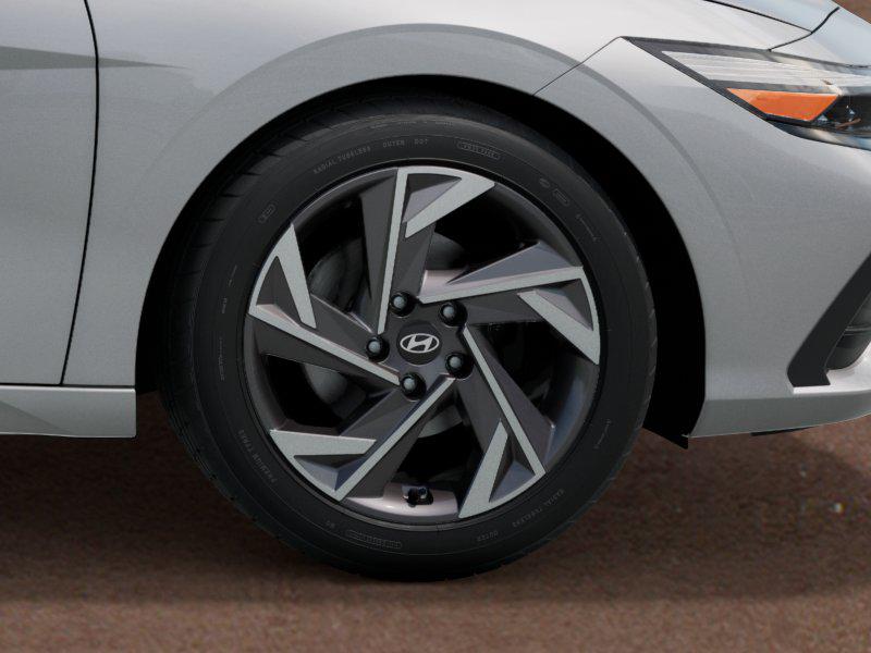 2025 Hyundai Elantra SEL Sport photo 7