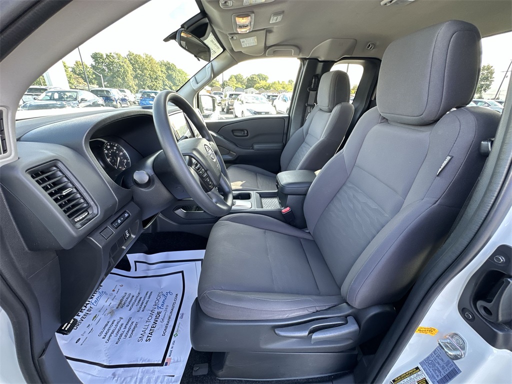 2024 Nissan Frontier S photo 11
