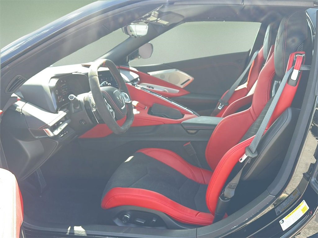 2025 Chevrolet Corvette Stingray 2LT photo 3