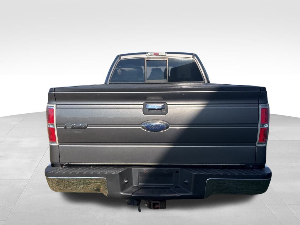 2012 Ford F-150 XLT photo 4
