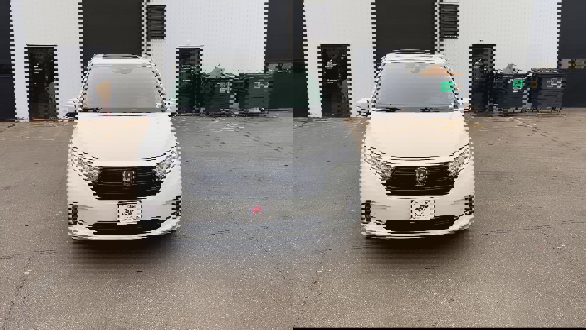 2023 Honda Odyssey Touring photo 3