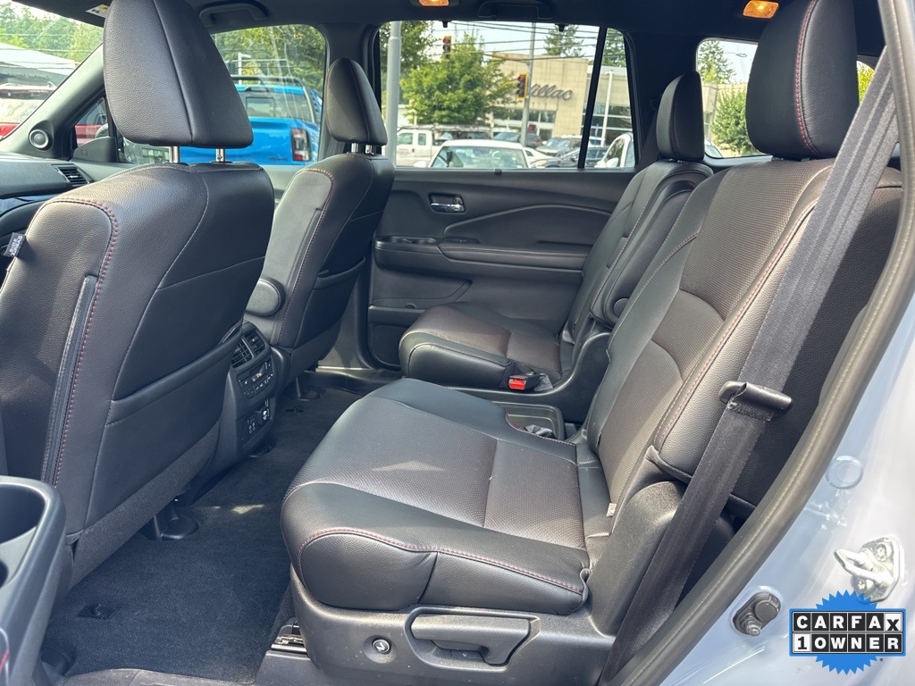 2022 Honda Pilot Black Edition photo 40