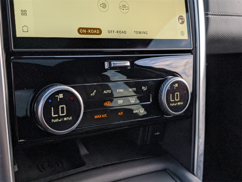 2023 Land Rover Discovery S R-Dynamic photo 22