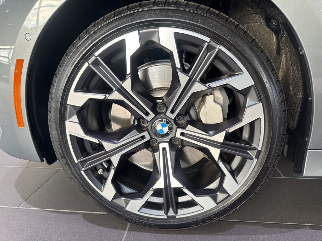 2025 Bmw 330i xDrive photo 9