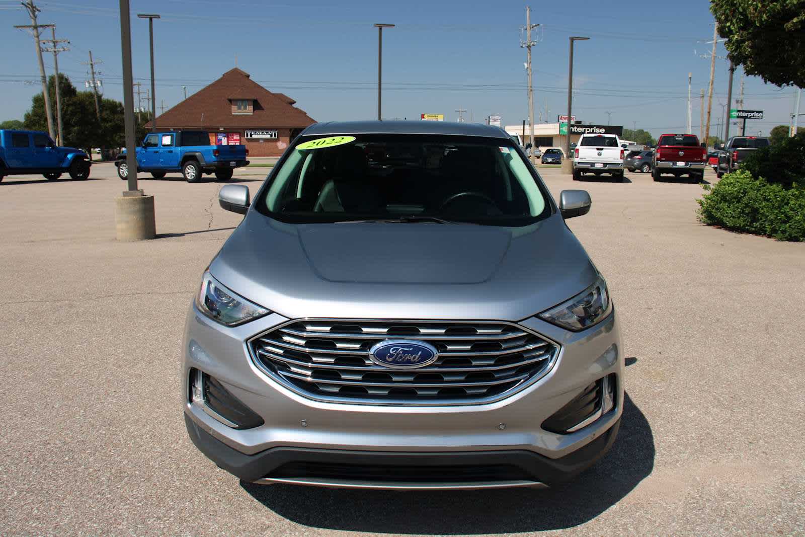 2022 Ford Edge Titanium photo 4