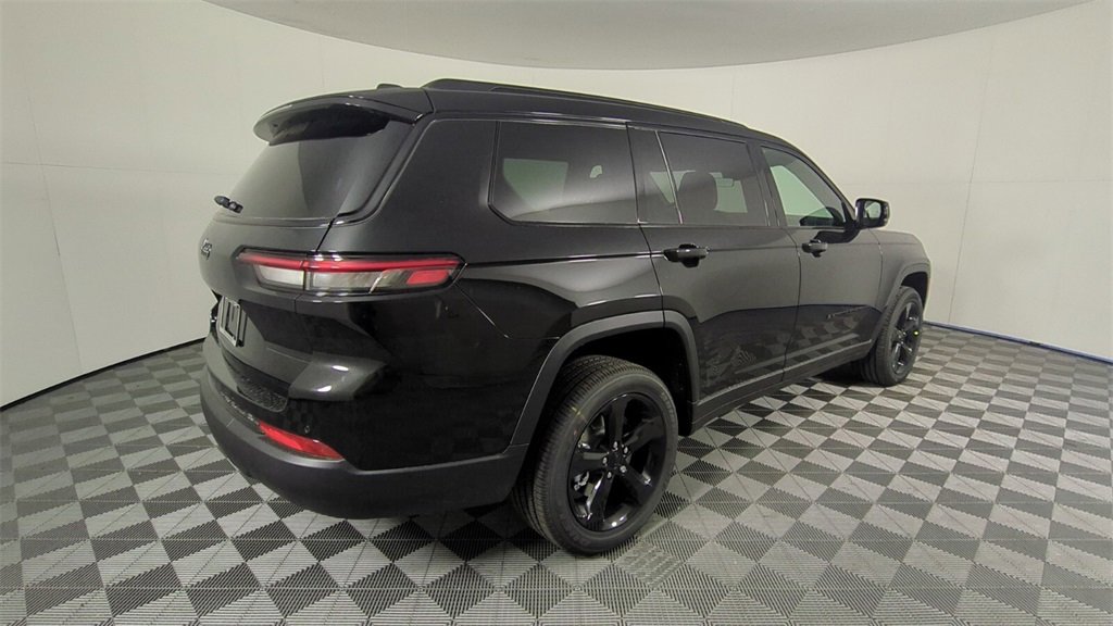 2025 Jeep Grand Cherokee Altitude X photo 2