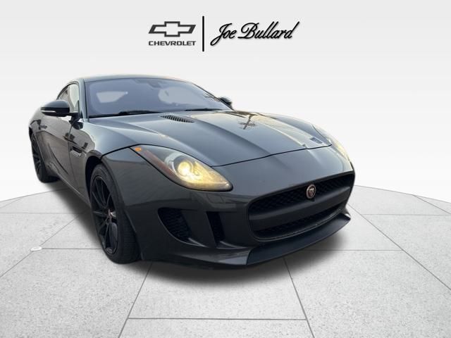 2017 Jaguar F-TYPE Premium photo 3