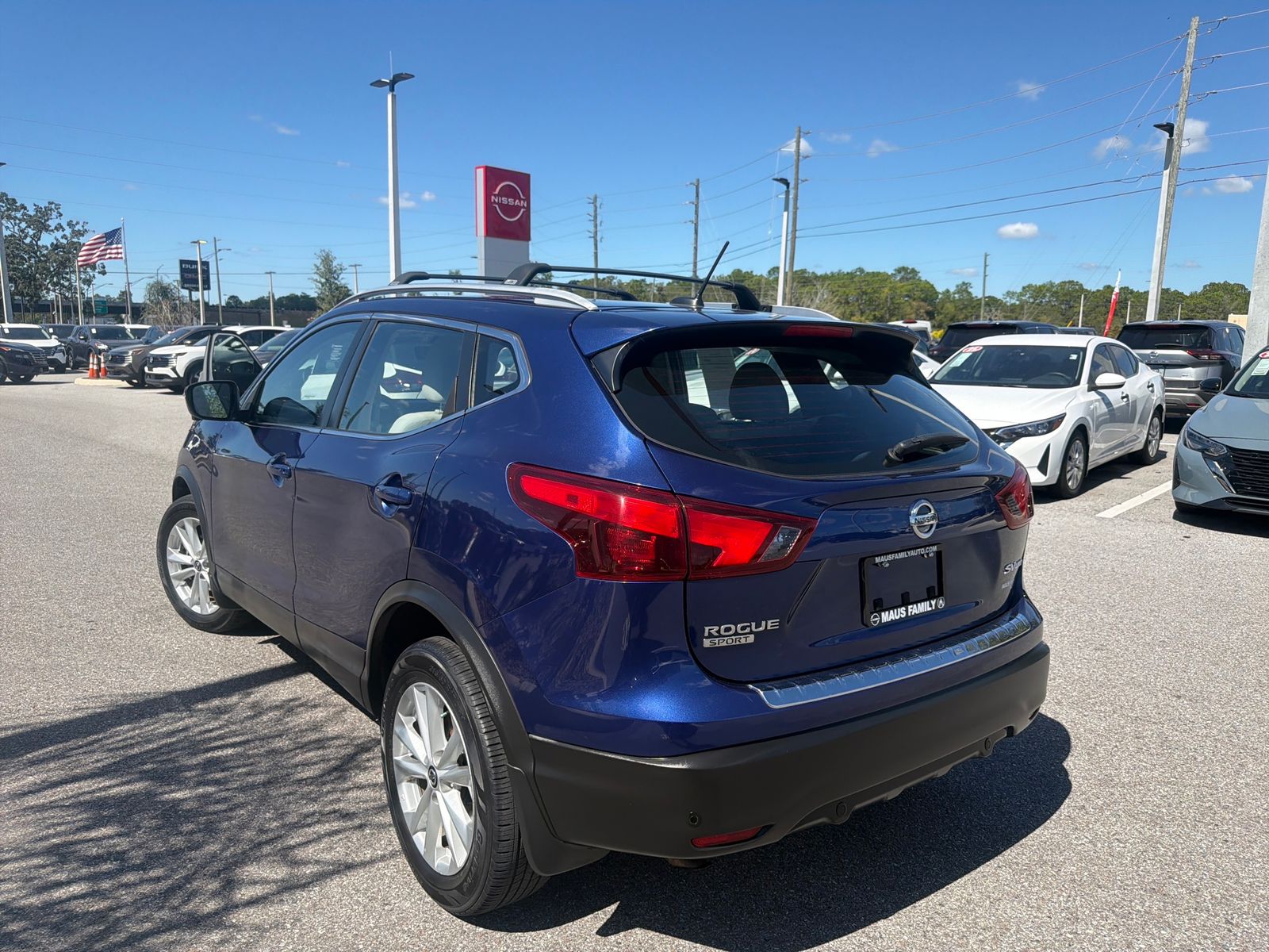 2019 Nissan Rogue Sport SV photo 4
