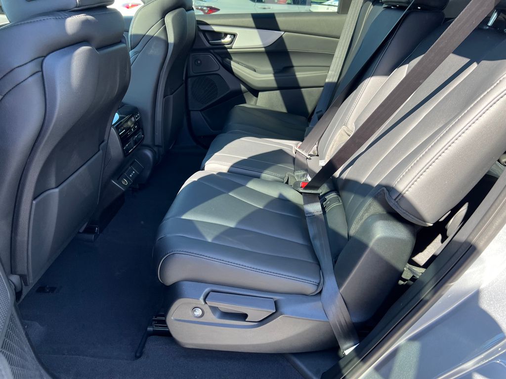 2025 Acura MDX SH-AWD photo 19