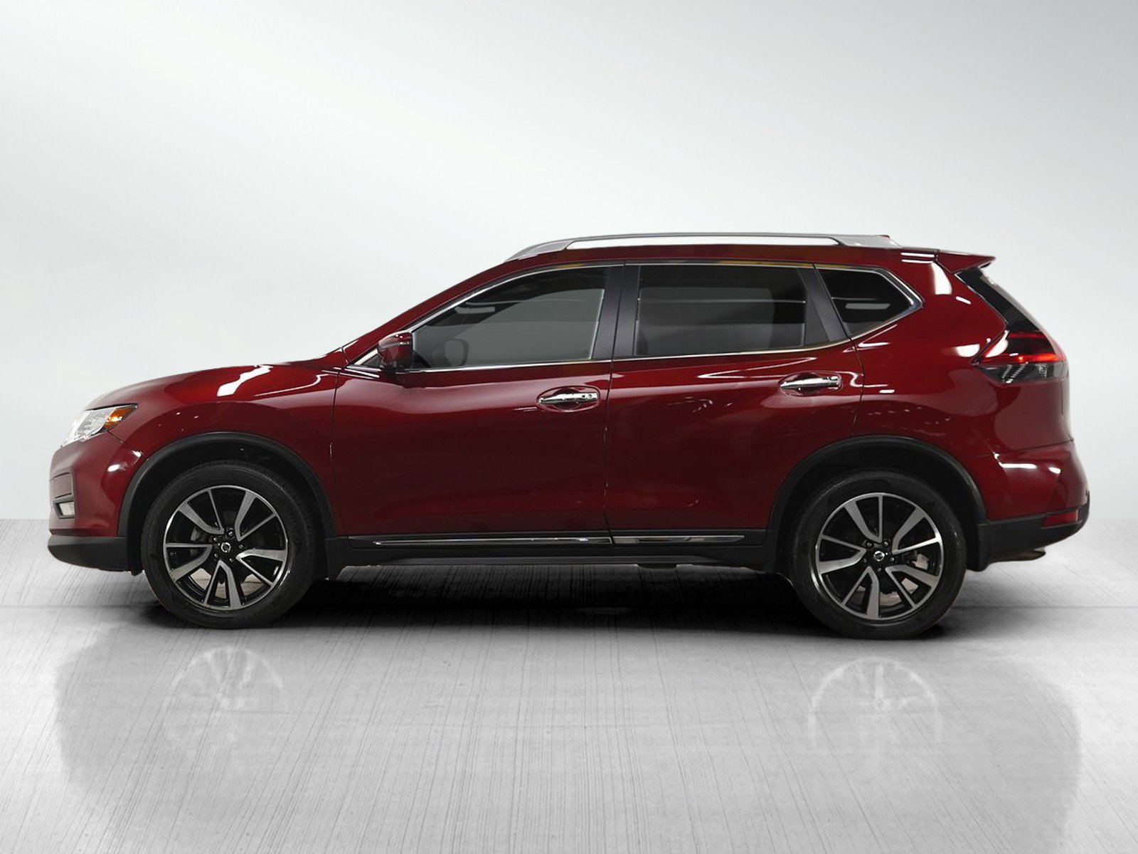 Used 2020 Nissan Rogue SL with VIN 5N1AT2MV8LC747860 for sale in Minneapolis, Minnesota