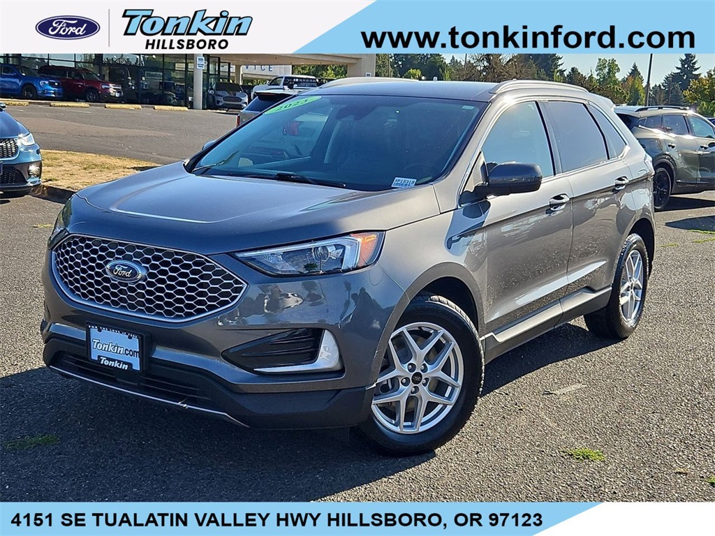 2023 Ford Edge SEL photo 2