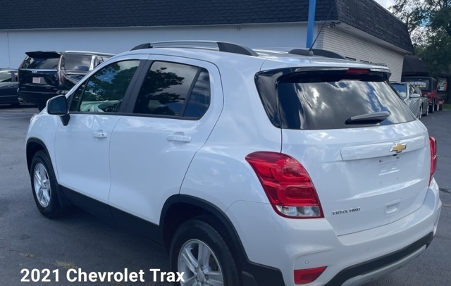 2021 Chevrolet Trax LT photo 3