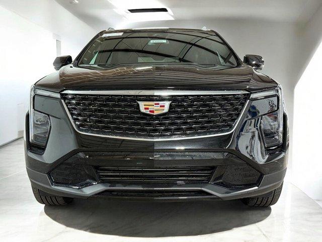 2025 Cadillac XT4 Premium Luxury photo 4