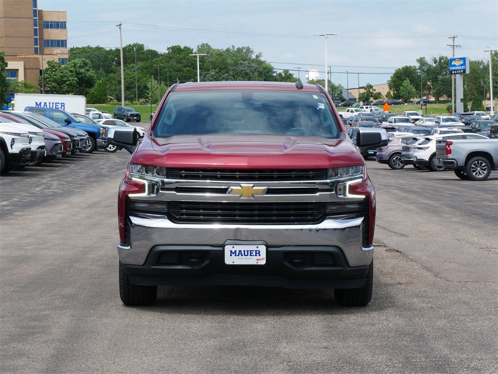 Used 2021 Chevrolet Silverado 1500 LT with VIN 1GCUYDED5MZ442593 for sale in Anoka, Minnesota