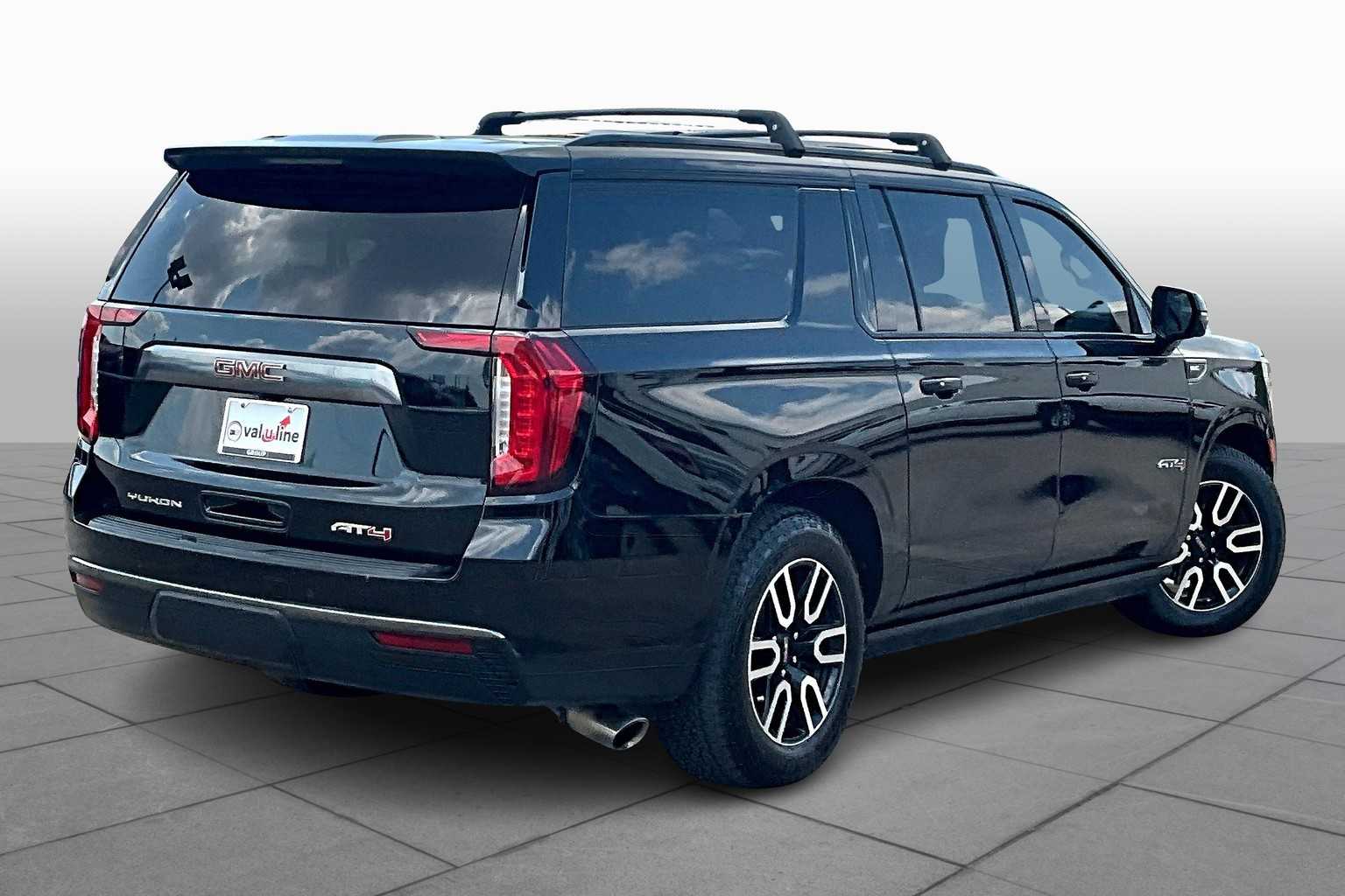 2021 Gmc Yukon XL AT4 photo 12