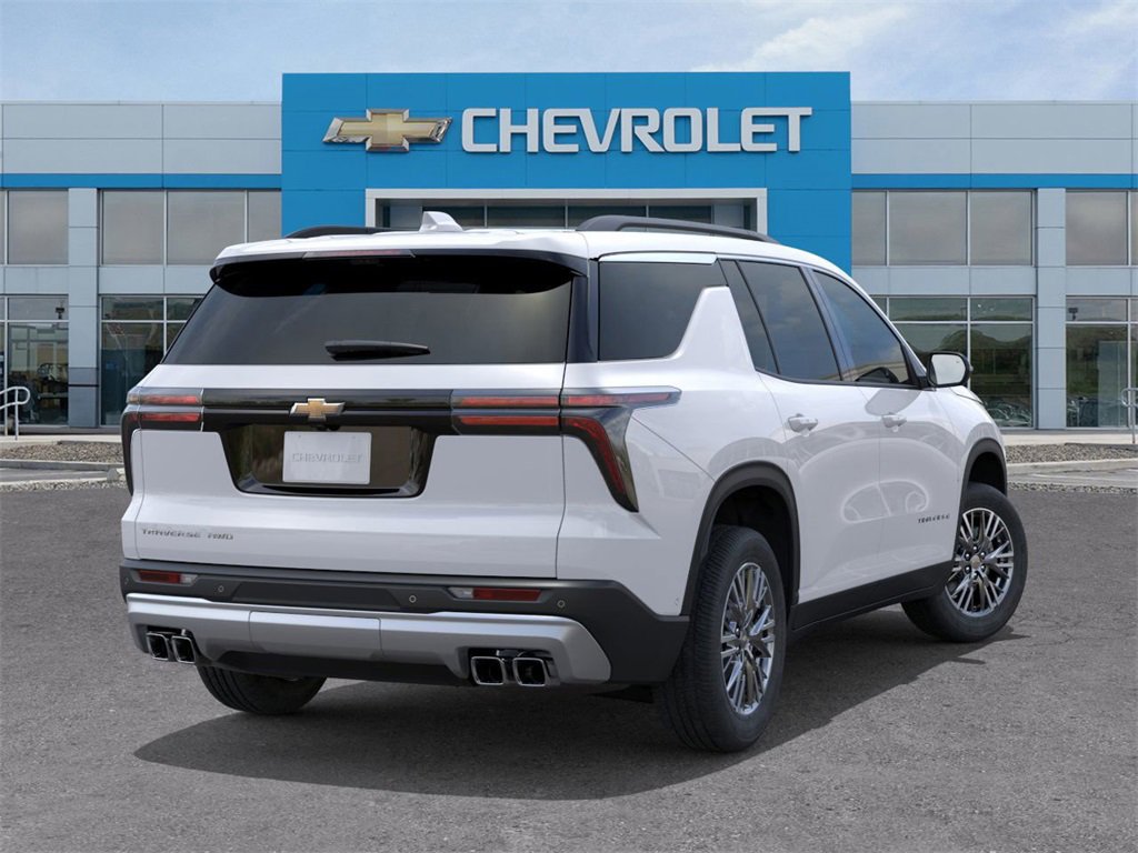 2026 Chevrolet Traverse photo 3