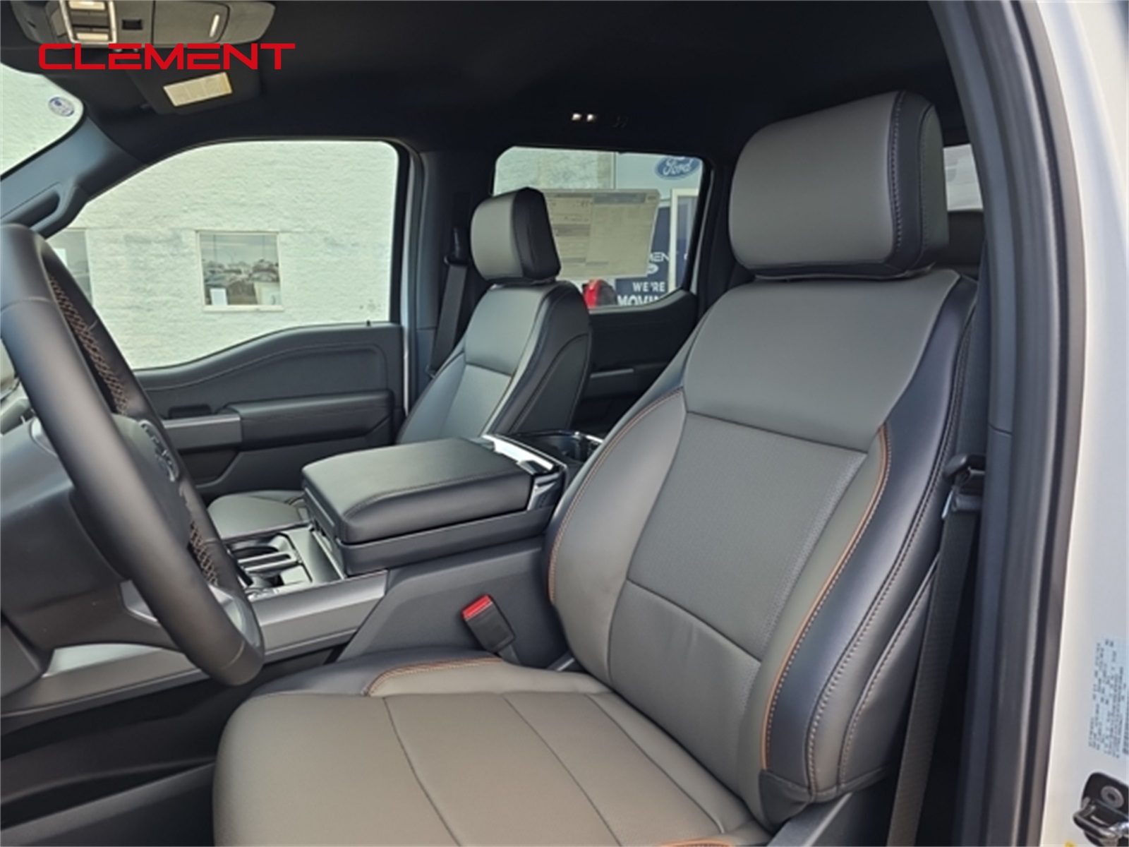 2025 Ford F-150 Lariat photo 25