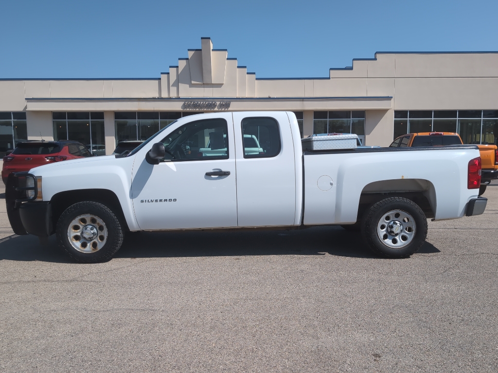 2010 Chevrolet Silverado 1500 Work Truck photo 3