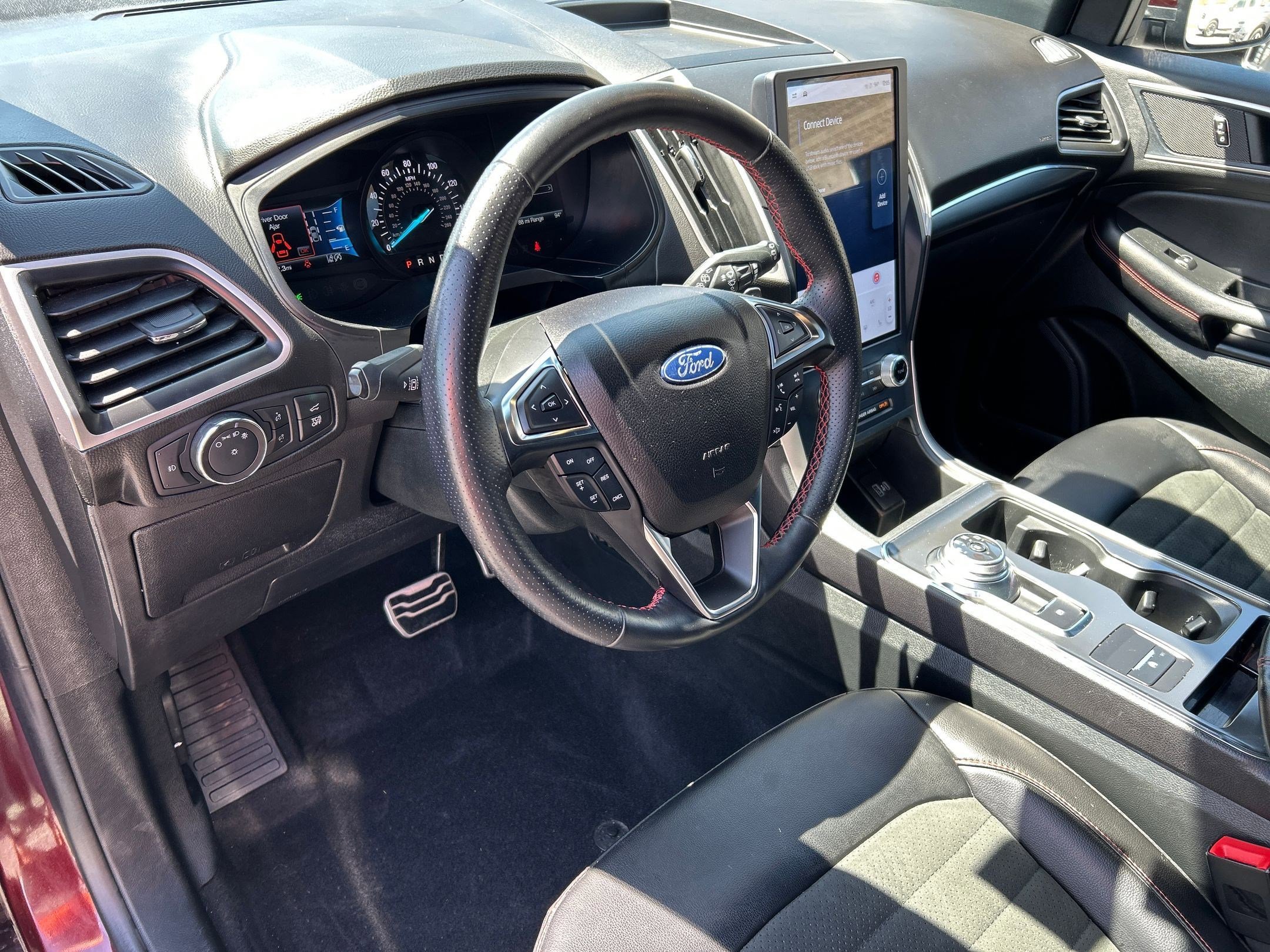 2022 Ford Edge ST-Line photo 15