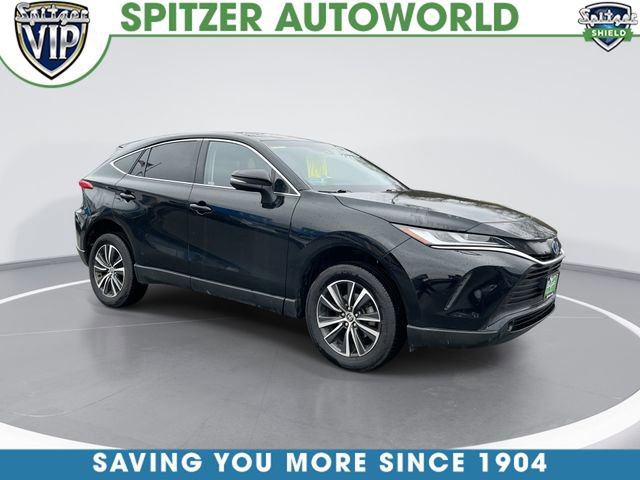 2023 Toyota Venza LE's photo