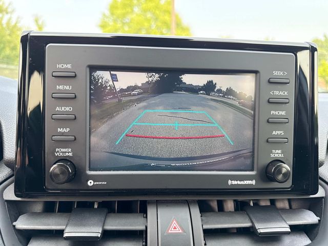 2022 Toyota RAV4 LE photo 22