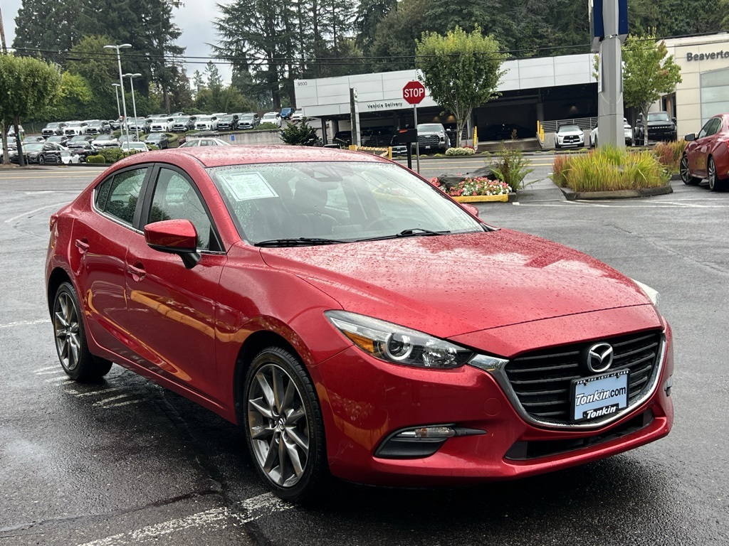 2018 Mazda Mazda3 Touring photo 2
