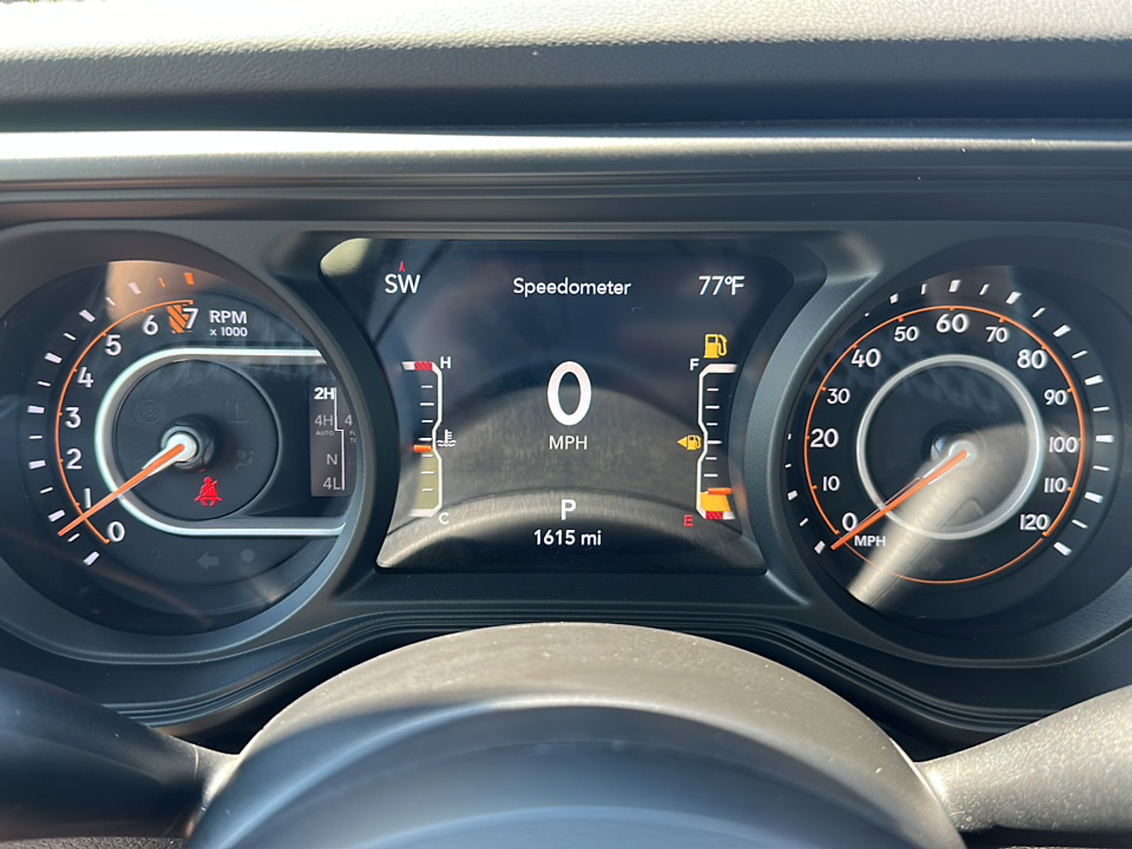 2025 Jeep Gladiator Mojave photo 13